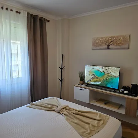 Asea Golem (Tirana)